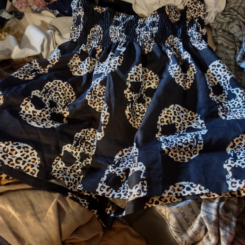 Skull shorts